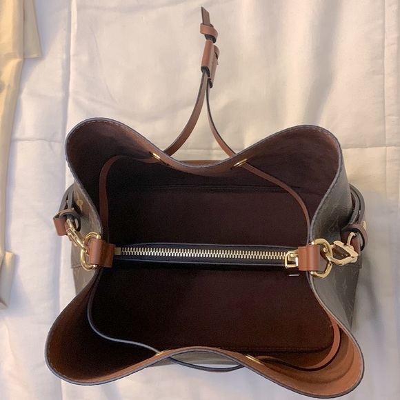 💯% Authentic Louis Vuitton NeoNoe in Monogram Canvas (Caramel) - Picture 9 of 10